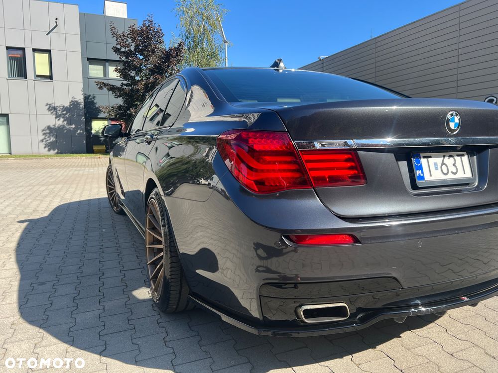 BMW Seria 7 740i - 3