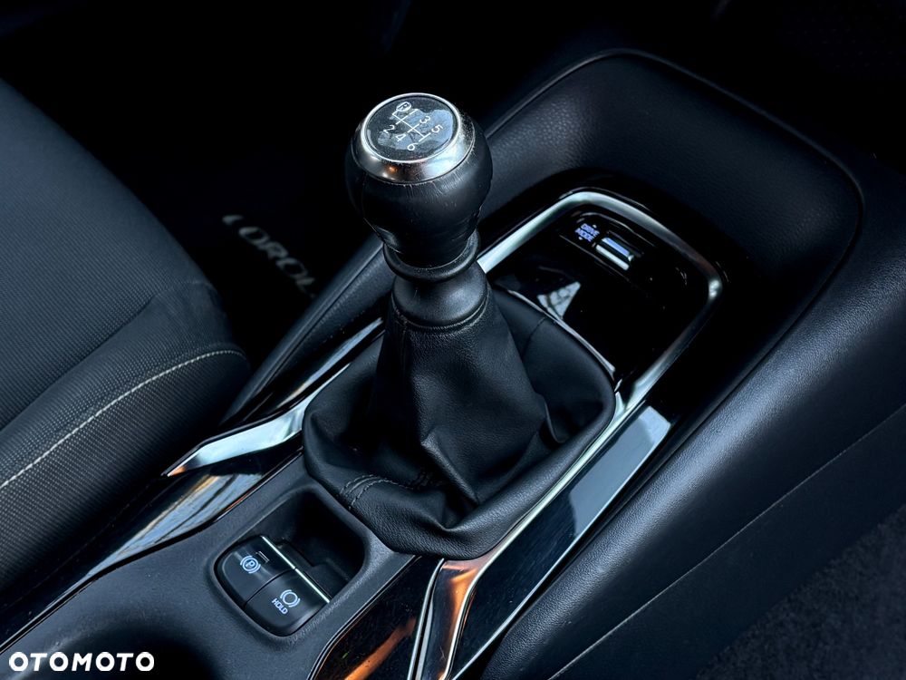 Toyota Corolla - 12