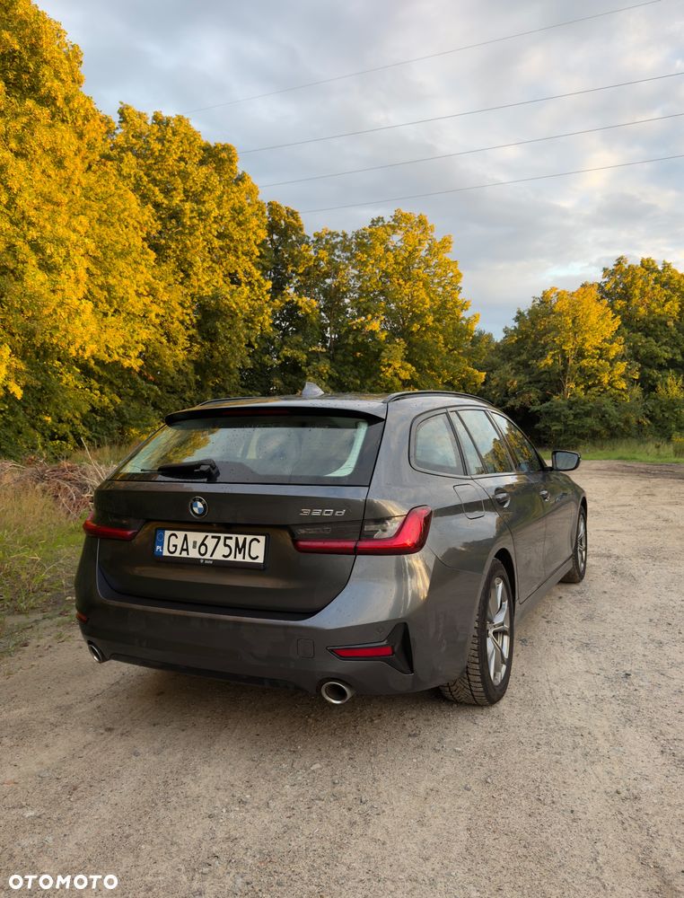 BMW Seria 3 320d Sport-Aut Efficient Dynamics Edition Luxury Line - 5