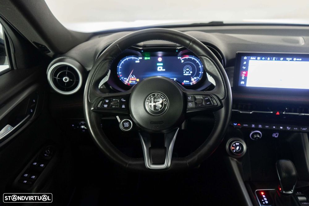 Alfa Romeo Tonale 1.3 Plug-In Hybrid Veloce e-AWD - 32