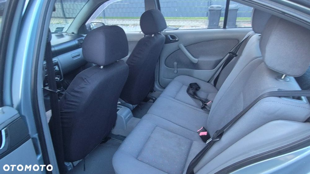 Skoda Octavia 1.6 Classic - 8