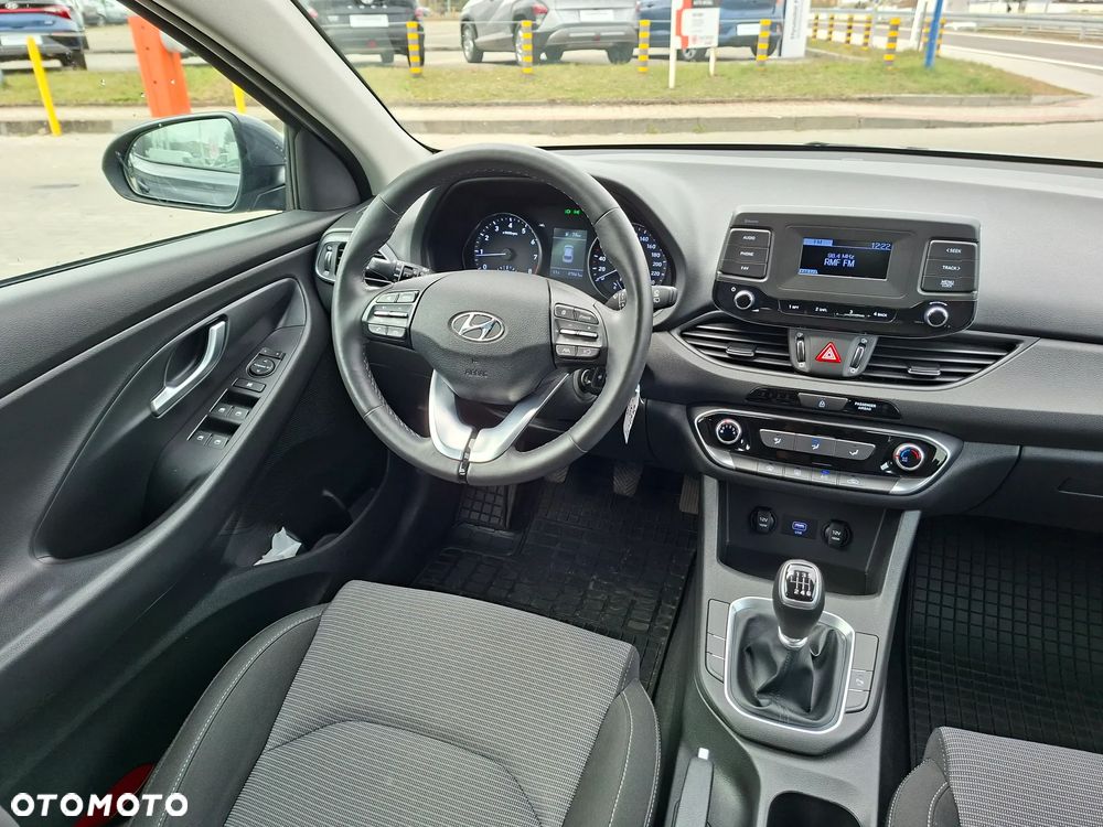 Hyundai i30 1.5 DPI Modern - 25