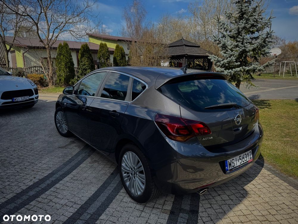 Opel Astra 1.4 T Cosmo - 5