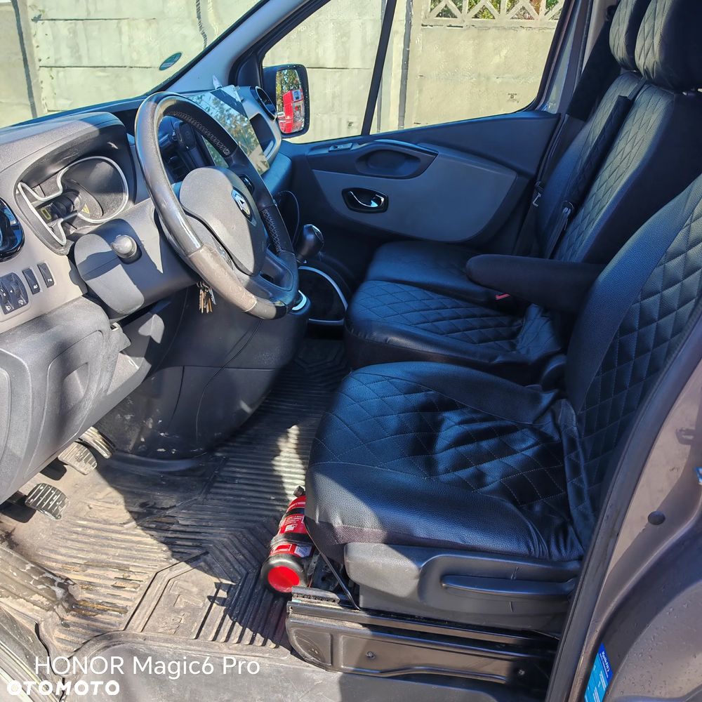 Renault Trafic - 9