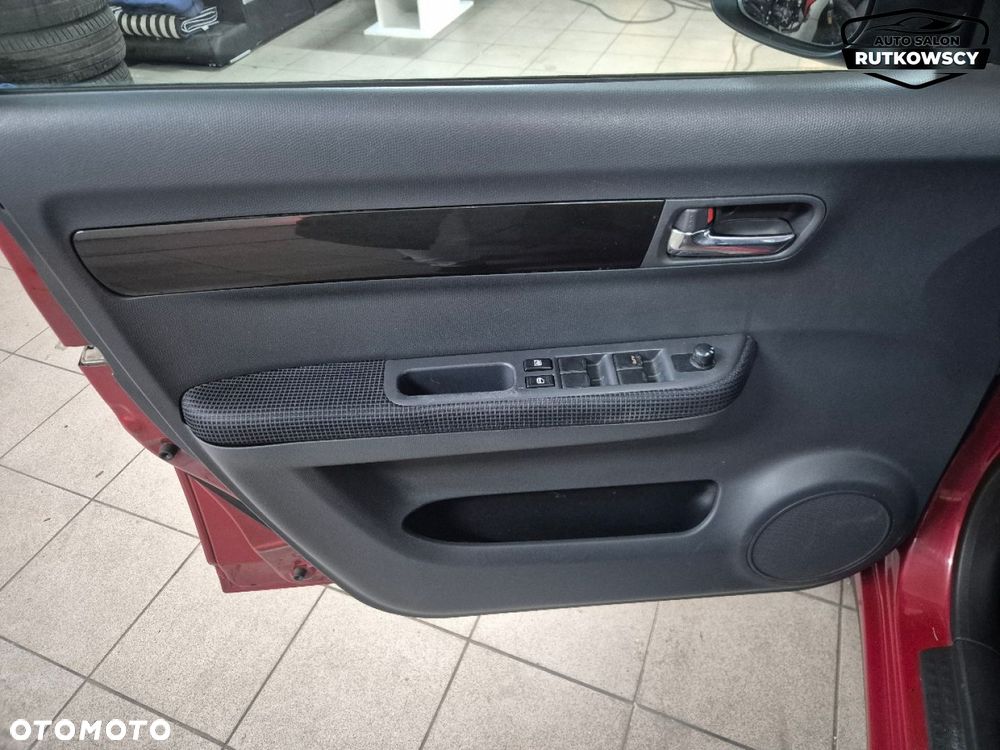 Suzuki Swift - 12