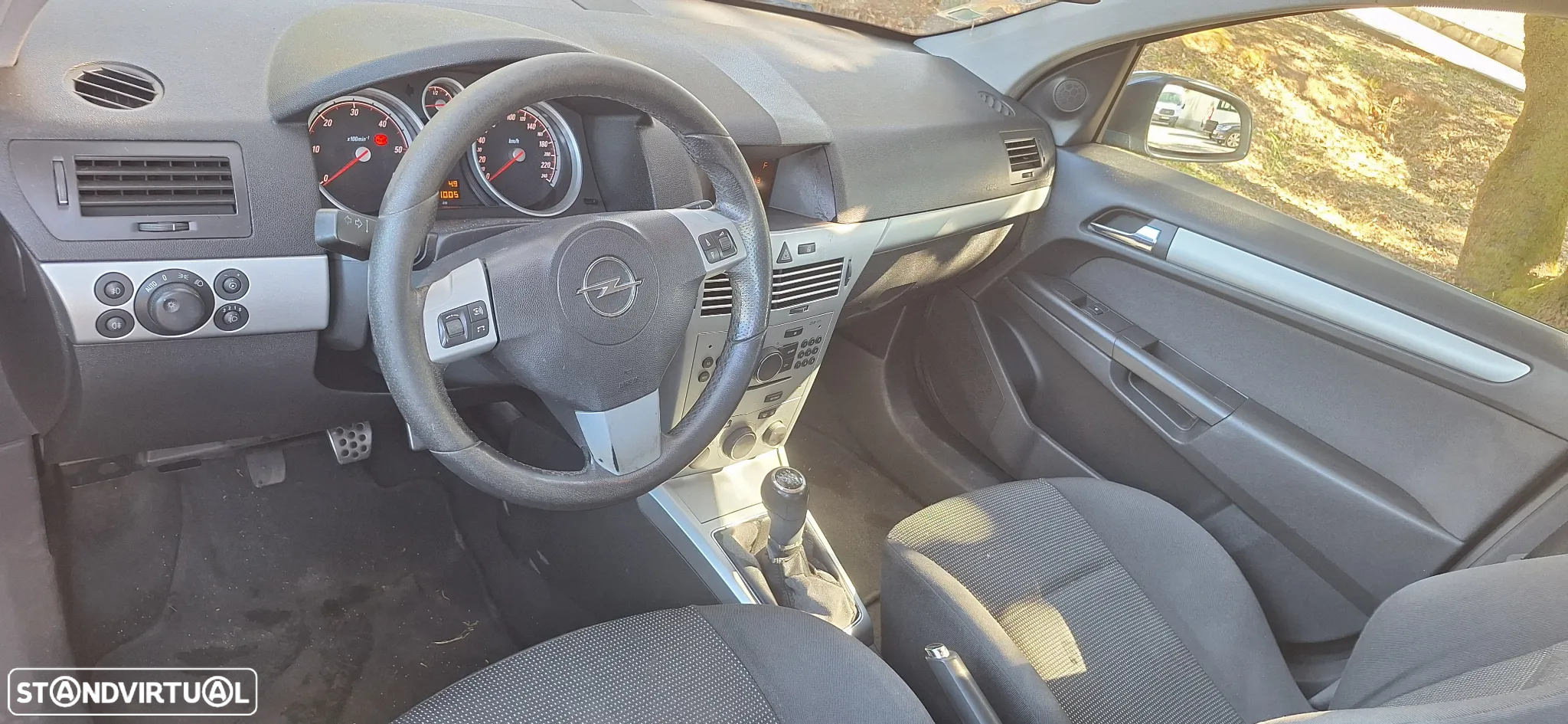 Opel Astra Caravan - 2