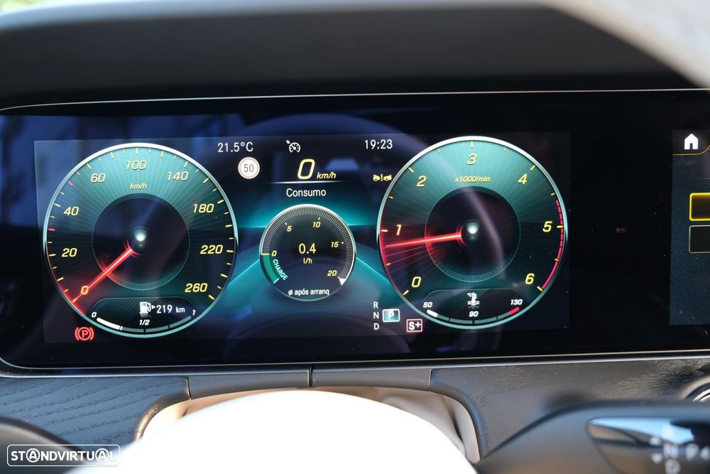 Mercedes-Benz E 220 d AMG Line - 43