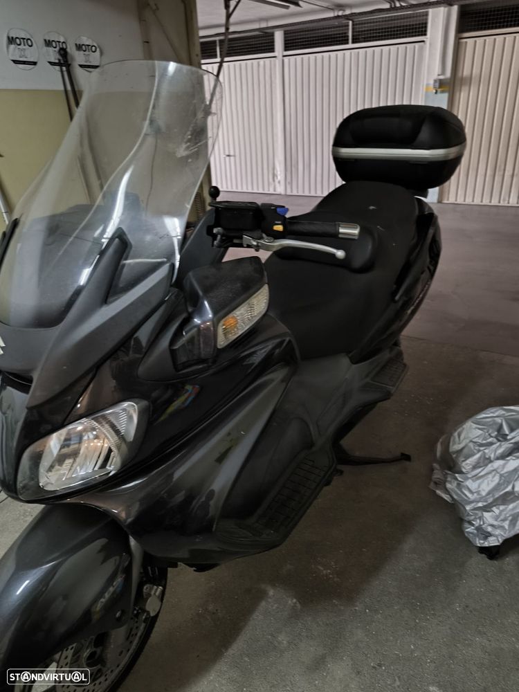 Suzuki Burgman Executive - 3