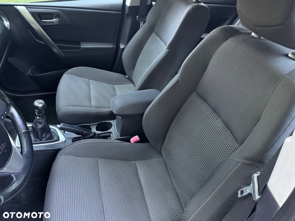 Toyota Auris 1.6 Valvematic START Edition - 13
