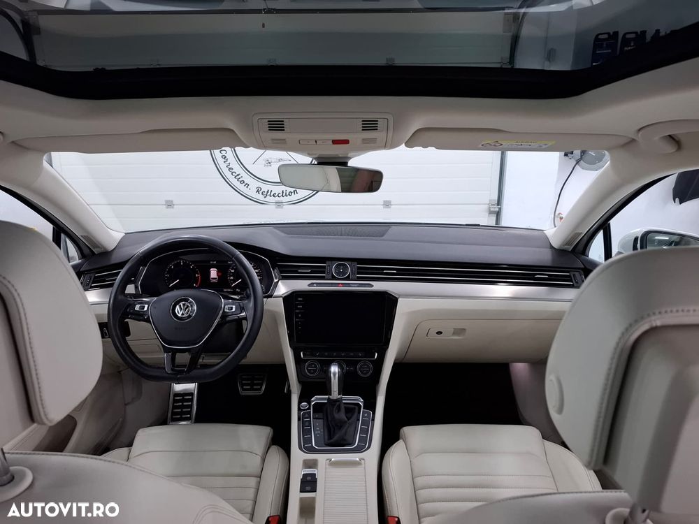 Volkswagen Passat - 2