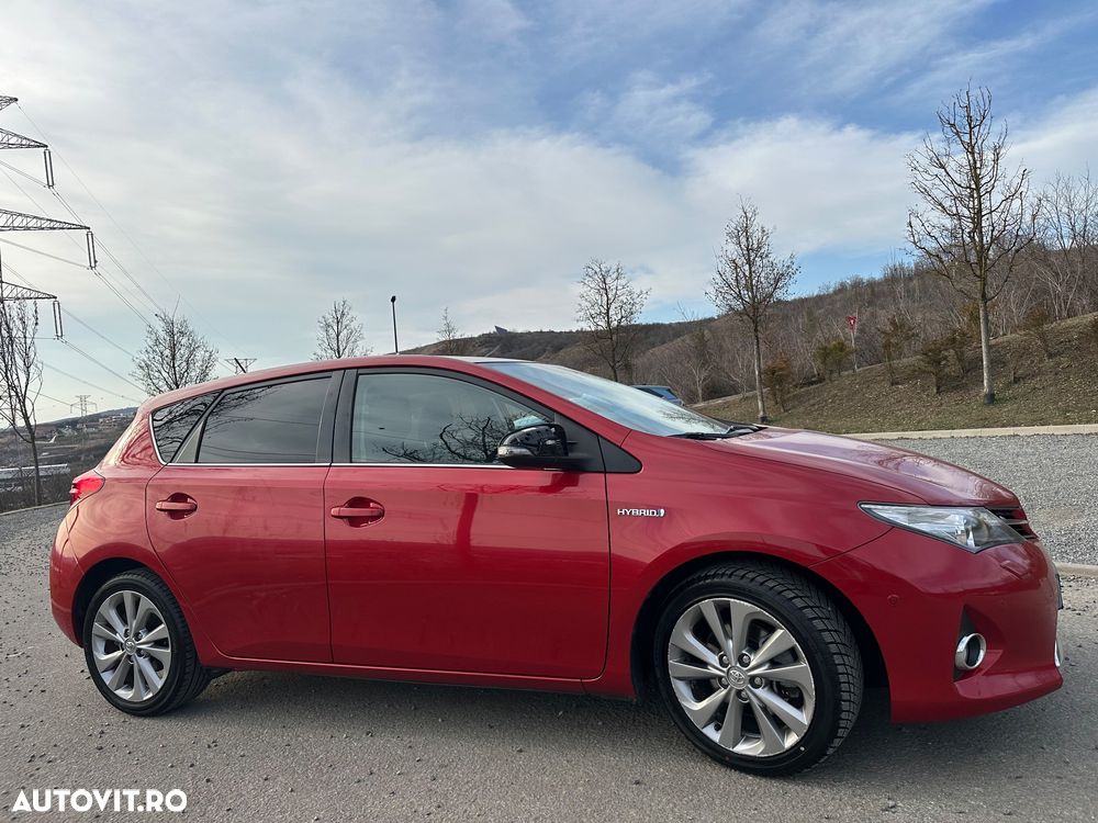 Toyota Auris 1.8 L VVT-i Luna - 4