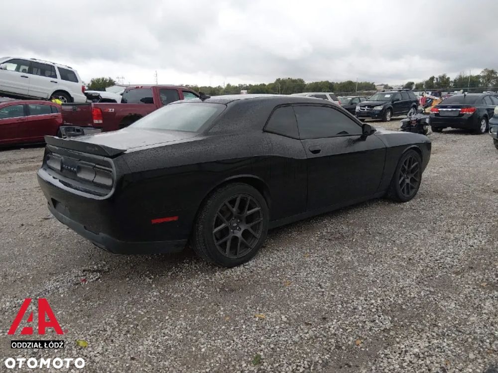 Dodge Challenger 5.7 R/T - 8
