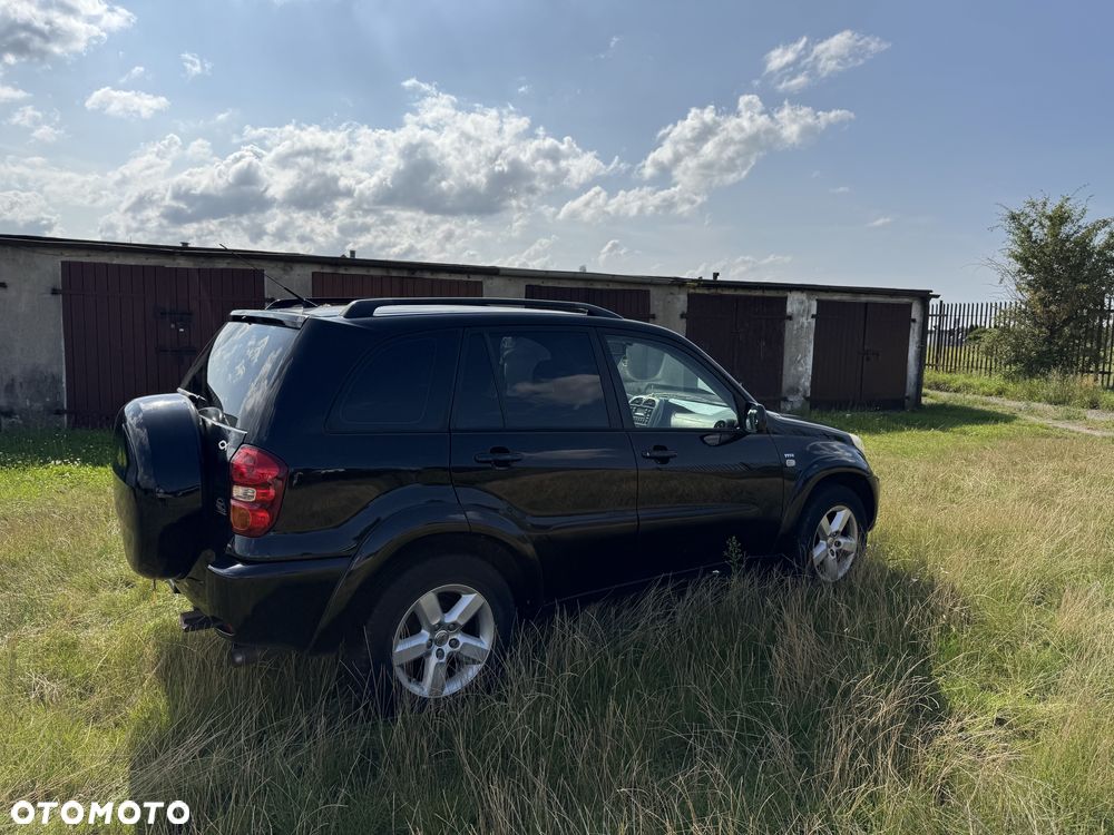 Toyota RAV4 - 4