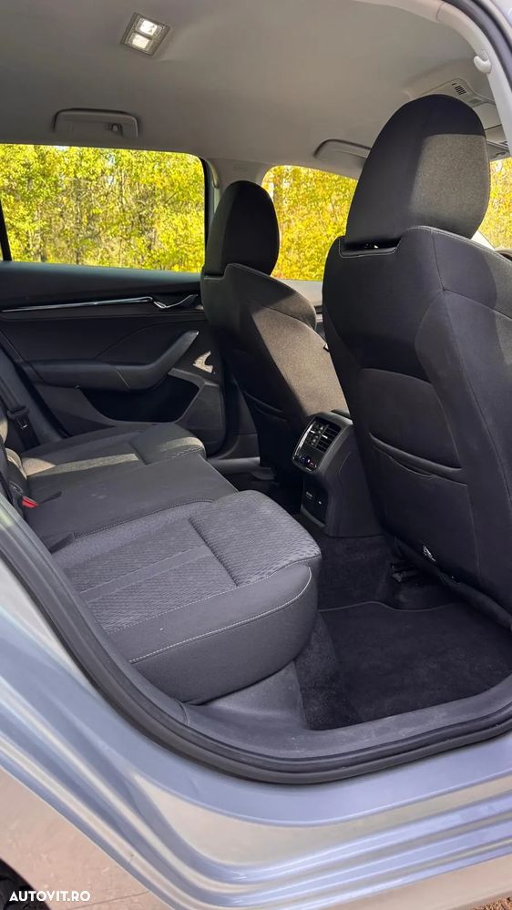 Skoda Octavia Combi 2.0 TDI Clever - 22