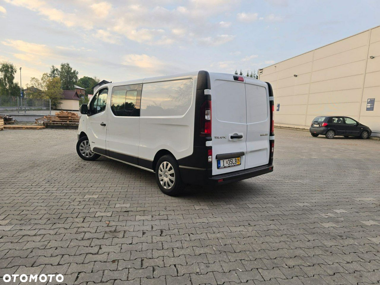 Renault Trafic - 7