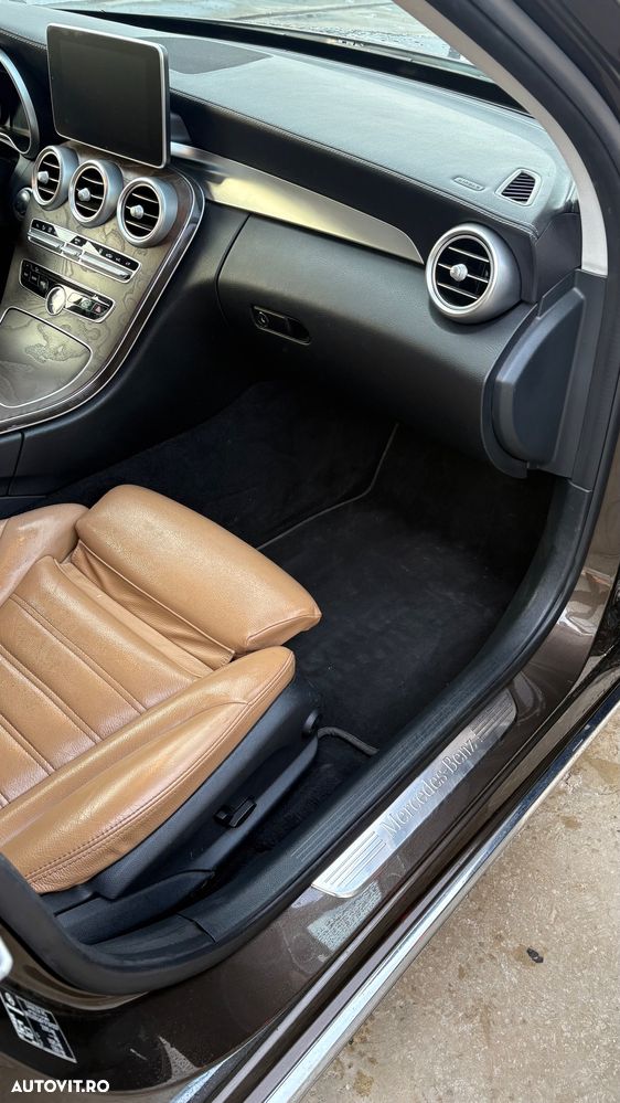 Mercedes-Benz C - 19