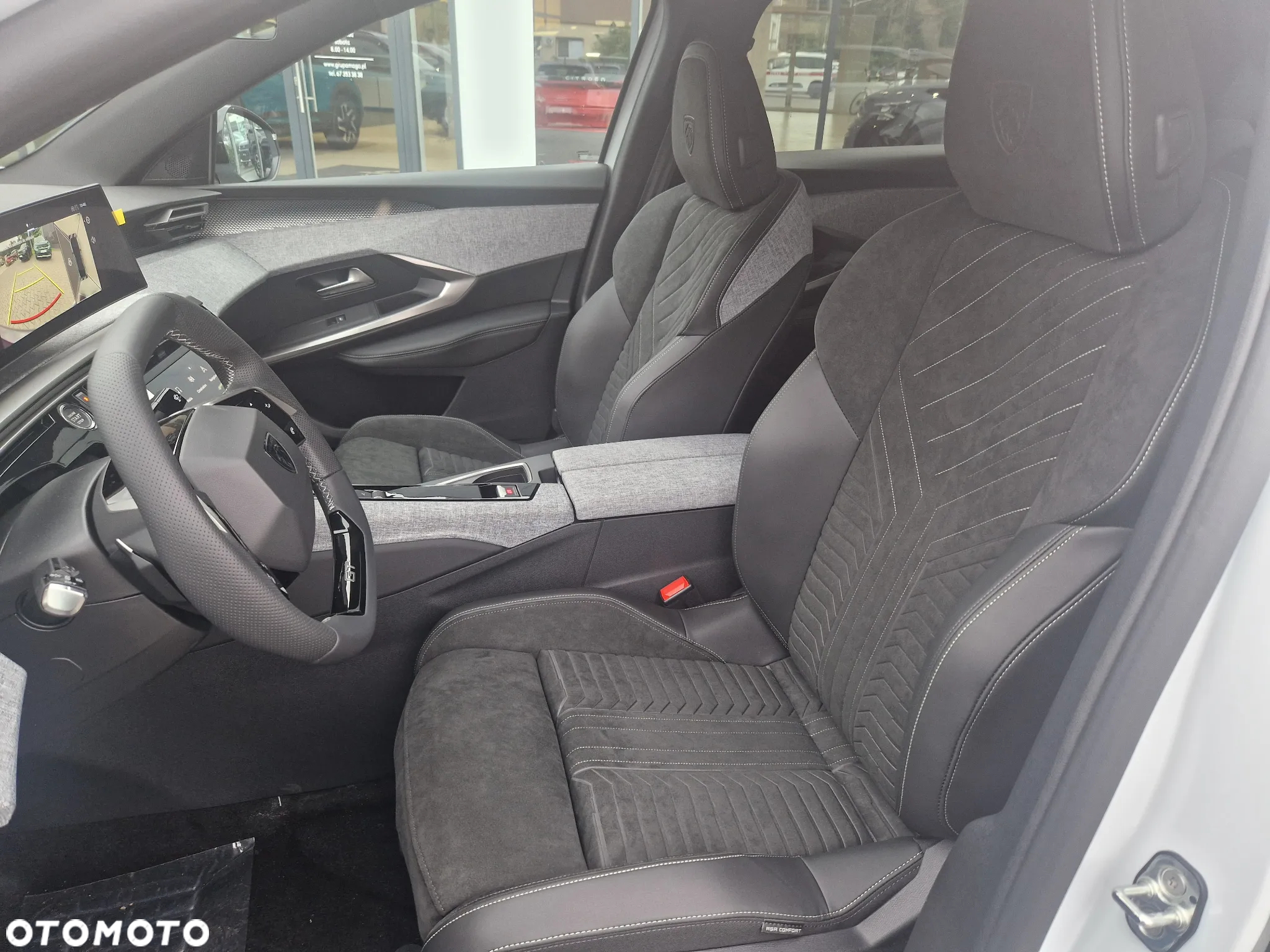Peugeot 3008 1.2 PureTech mHEV GT e-DCS6 - 12