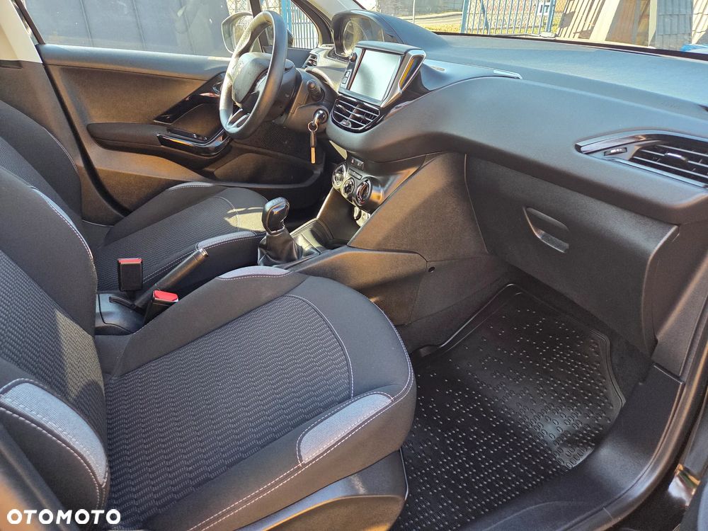 Peugeot 208 68 VTI Active - 19