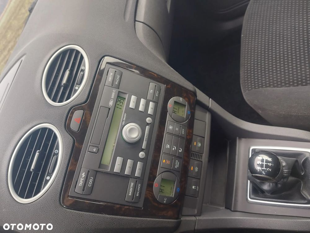 Ford Focus 1.6 Ti-VCT Titanium - 9