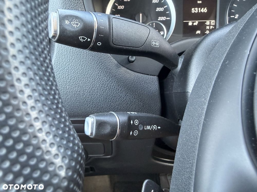 Mercedes-Benz VITO - 12