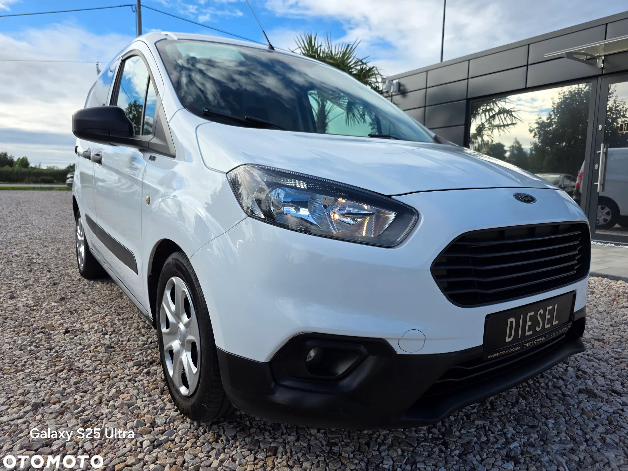 Ford Transit Courier - 4