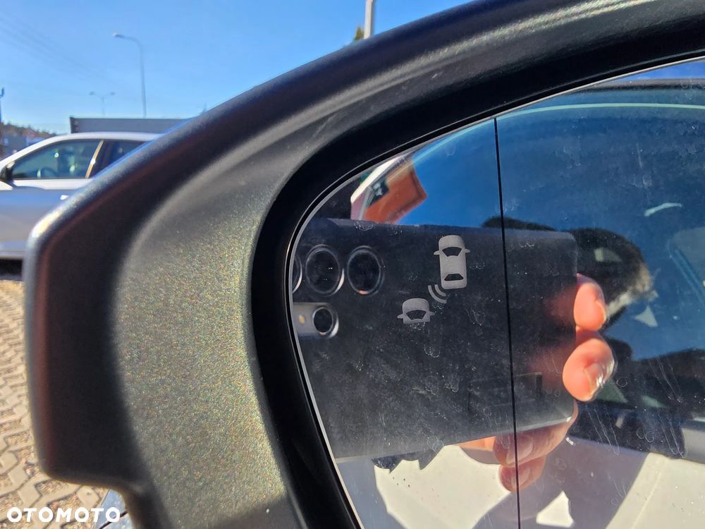 Honda Civic 2.0 i-MMD Elegance CVT - 33