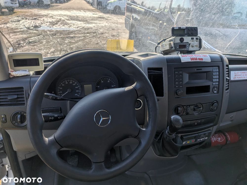 Mercedes-Benz Sprinter - 6