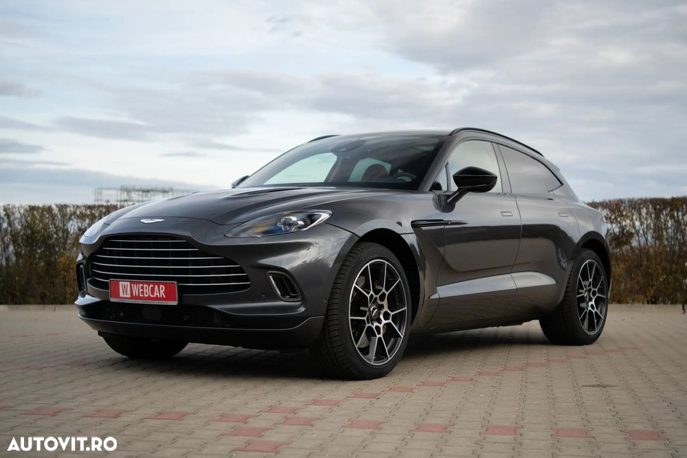 Aston Martin DBX