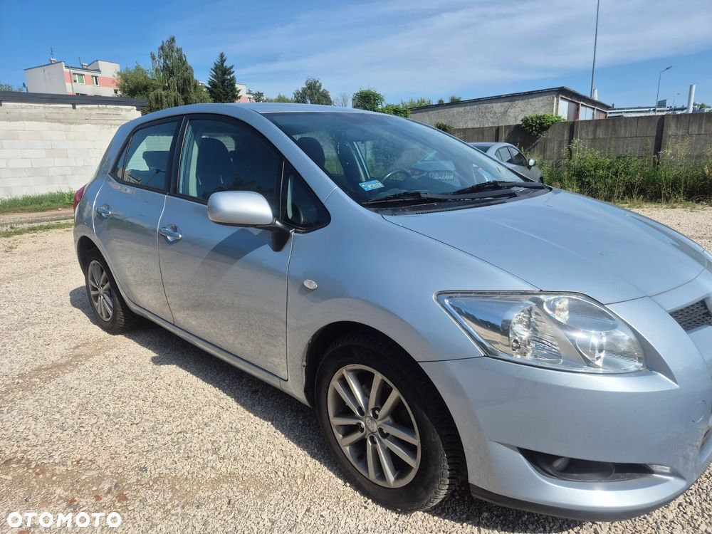 Toyota Auris 1.6 VVT-i Prestige - 4