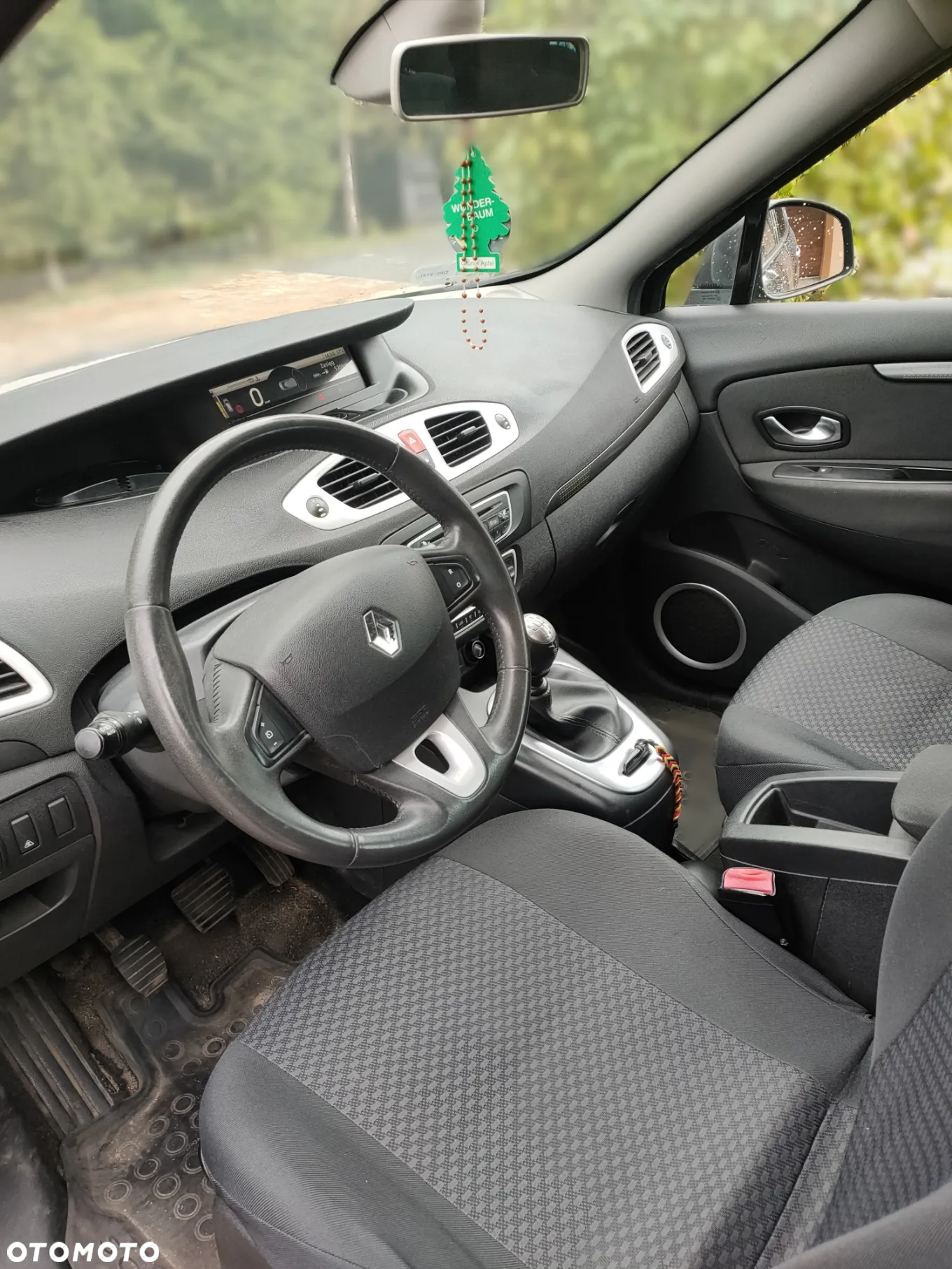 Renault Scenic - 8
