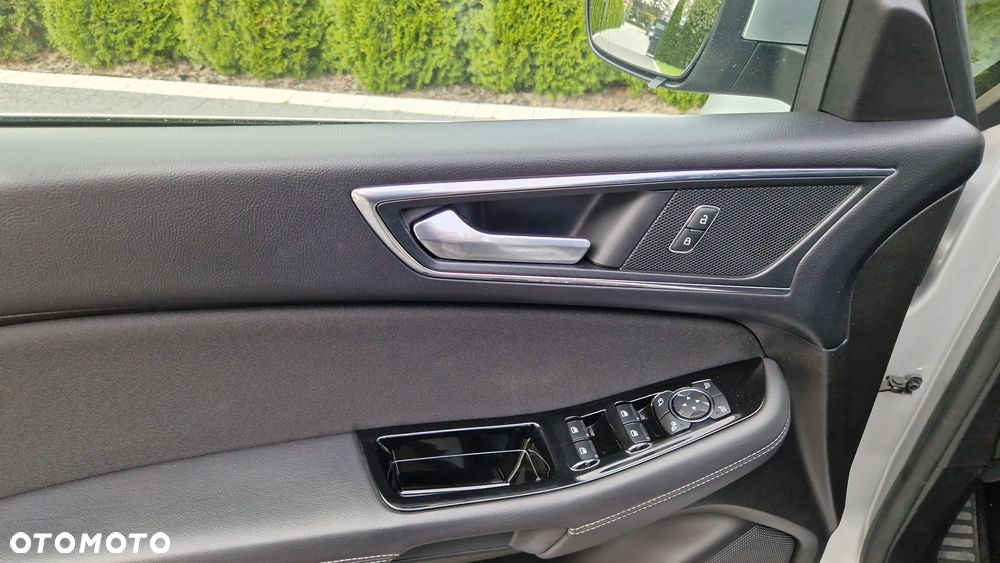 Ford S-Max 2.0 TDCi Titanium PowerShift - 26