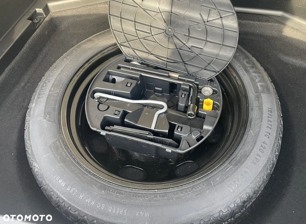 Peugeot 3008 1.2 PureTech Allure S&S EAT8 - 23