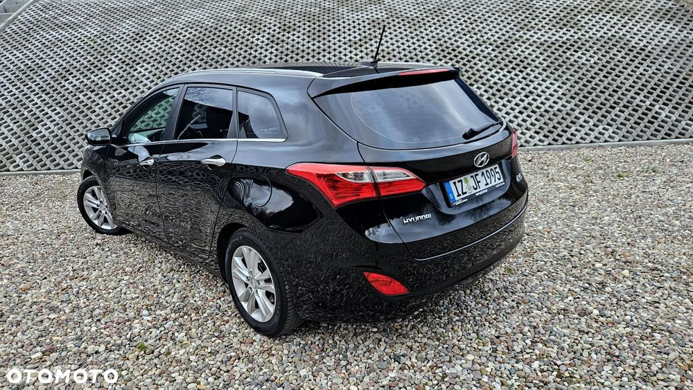 Hyundai i30 1.6 CRDi Automatik Style - 17