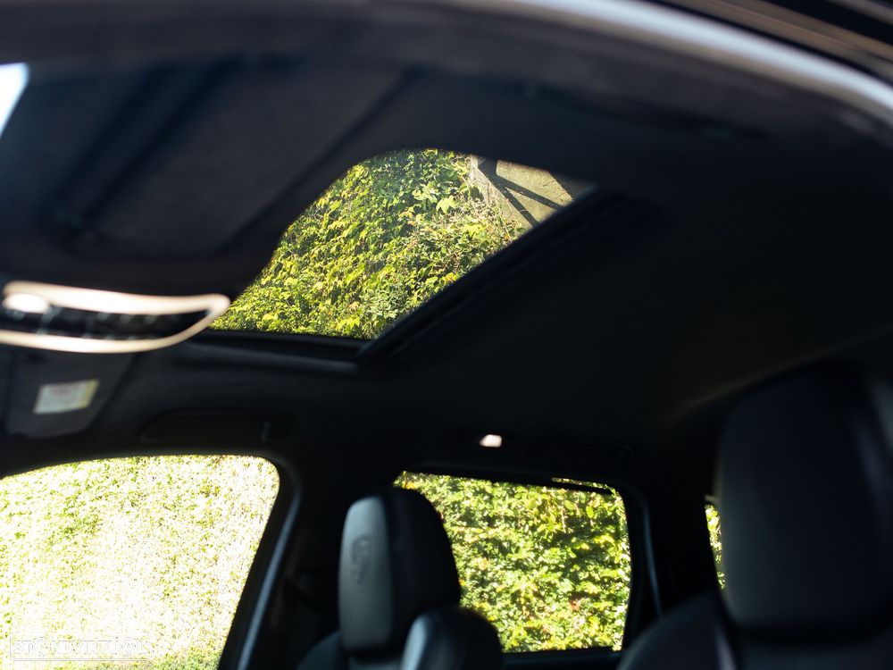 Porsche Cayenne Turbo Tiptronic S - 40