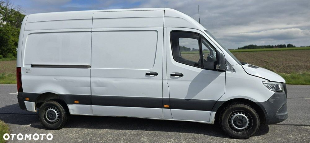 Mercedes-Benz Sprinter - 6
