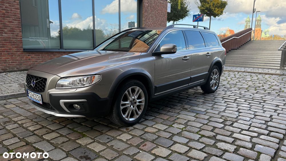 Volvo XC 70 D4 AWD Summum - 1