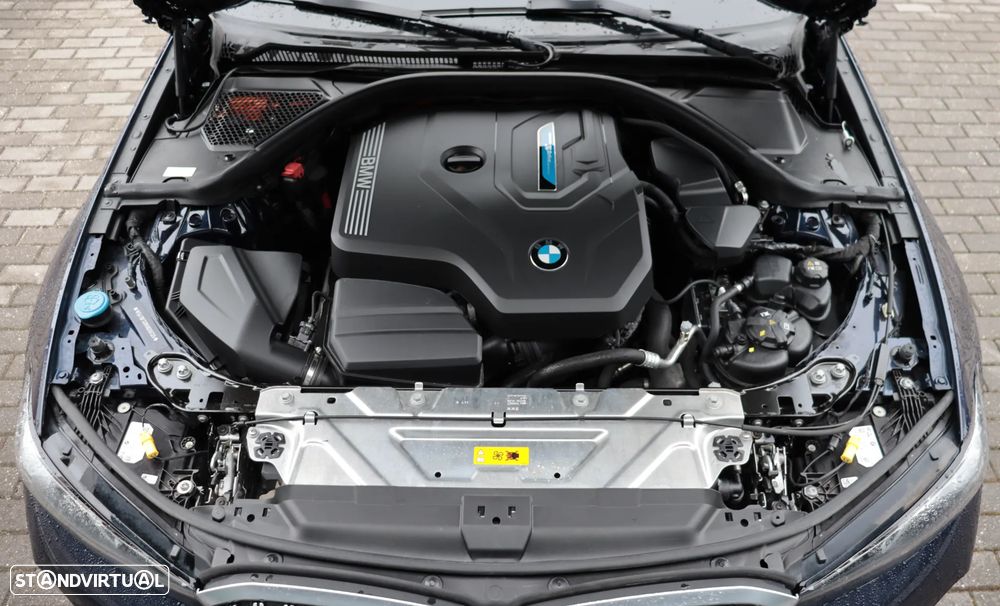 BMW 320 e Pack M Auto — fotografia 40