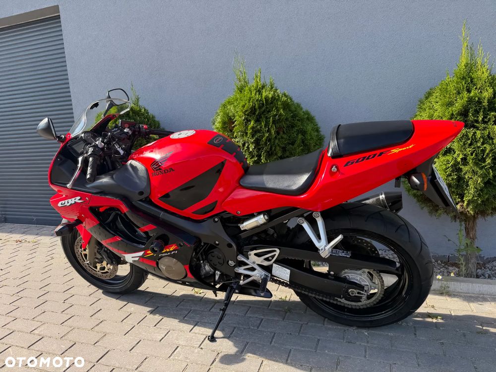 Honda CBR - 9