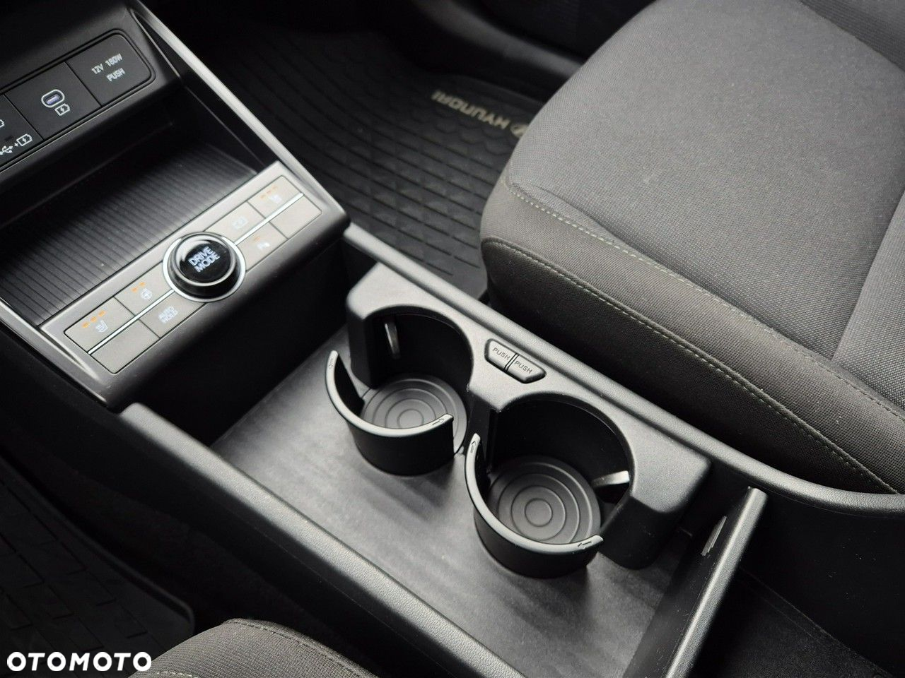 Hyundai Kona - 31