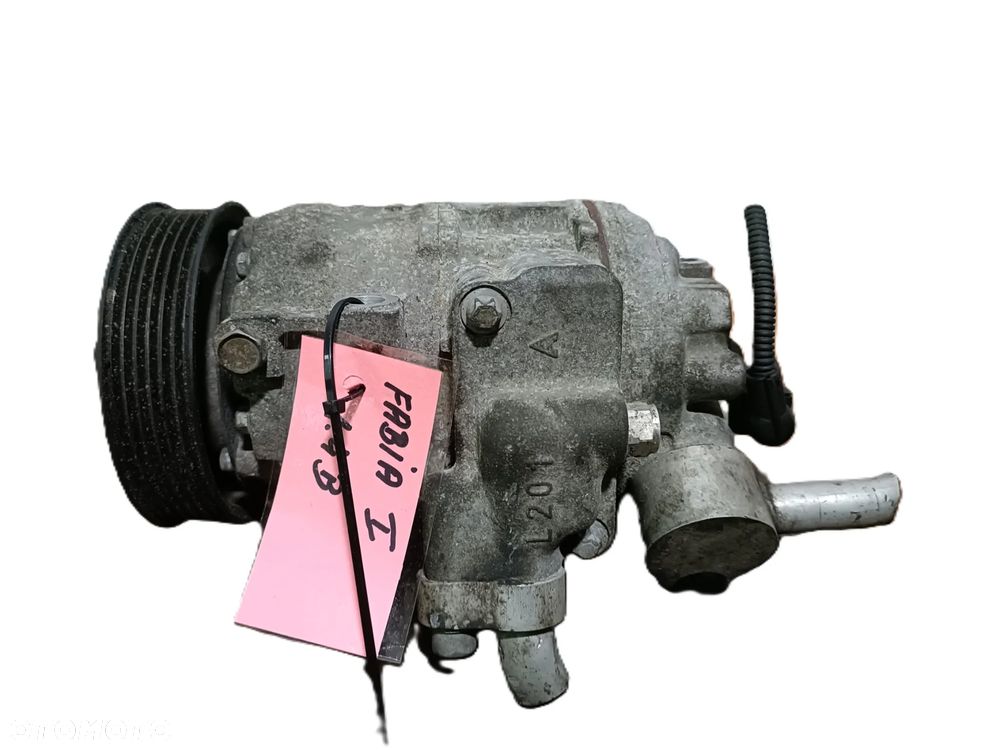 SKODA FABIA I 99-08 1,4 B kompresor sprężarka klimatyzacji DENSO 6Q0820803D * - 1