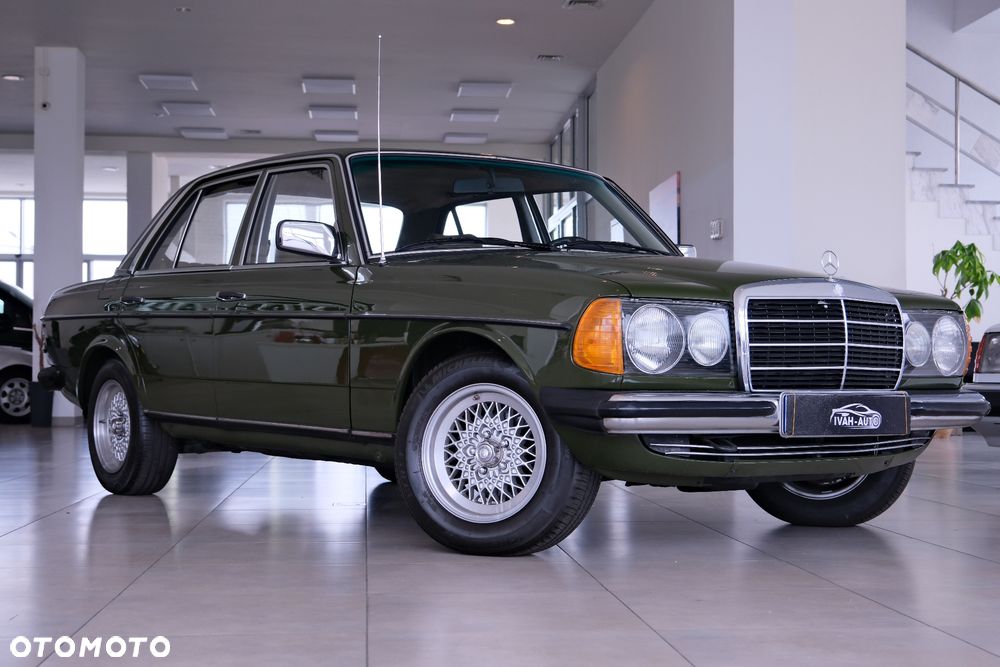 Mercedes-Benz W123 - 2