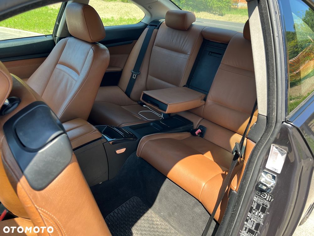 BMW Seria 3 320d DPF - 10