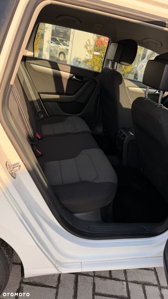 Volkswagen Passat 1.4 TSI BlueMotion Technology Highline - 28