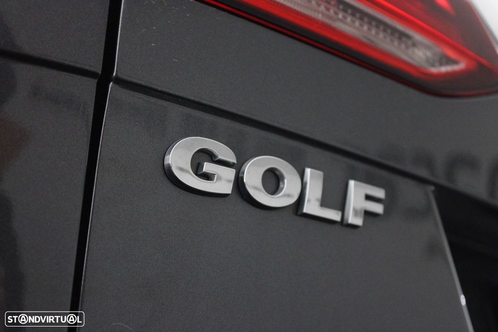 VW Golf Variant 1.6 TDi Confortline - 38