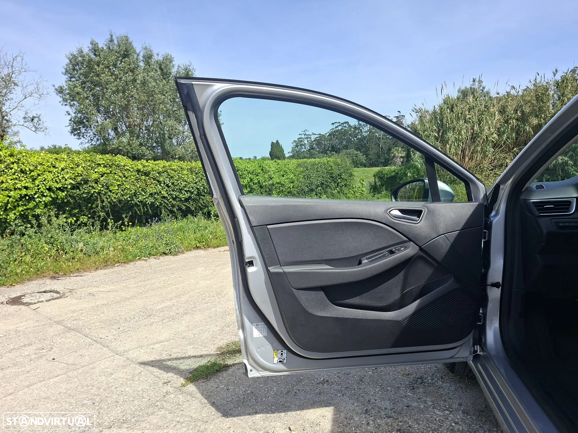 Renault Clio 1.6 E-Tech Edition One - 21