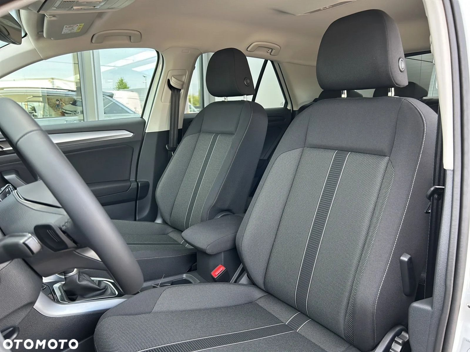 Volkswagen T-Roc - 6