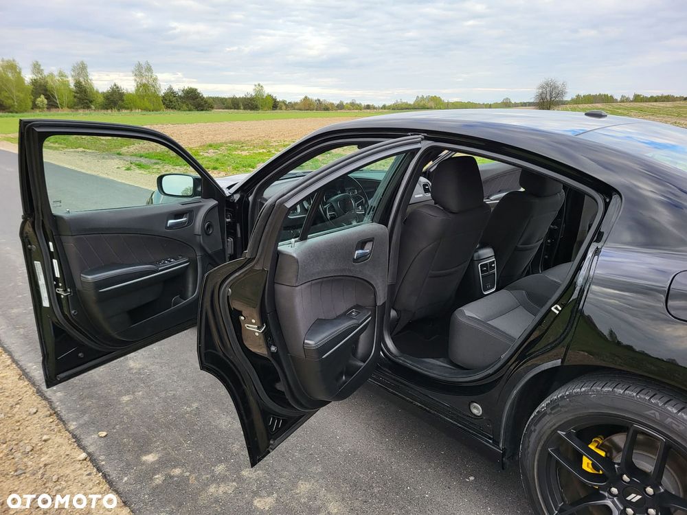 Dodge Charger 3.6 GT - 27