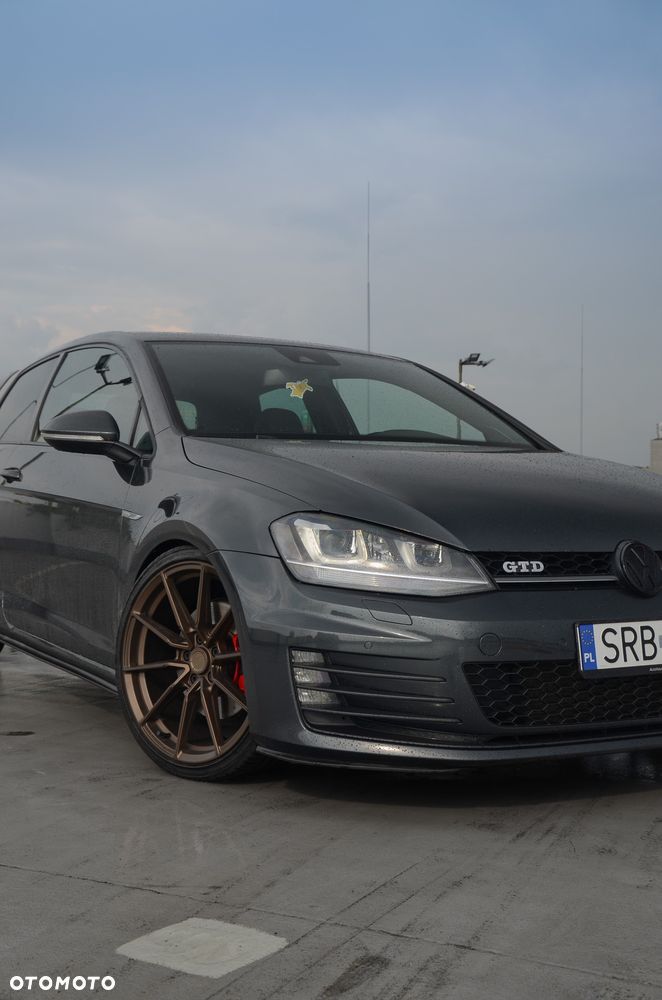 Volkswagen Golf 2.0 TDI BMT GTD - 3