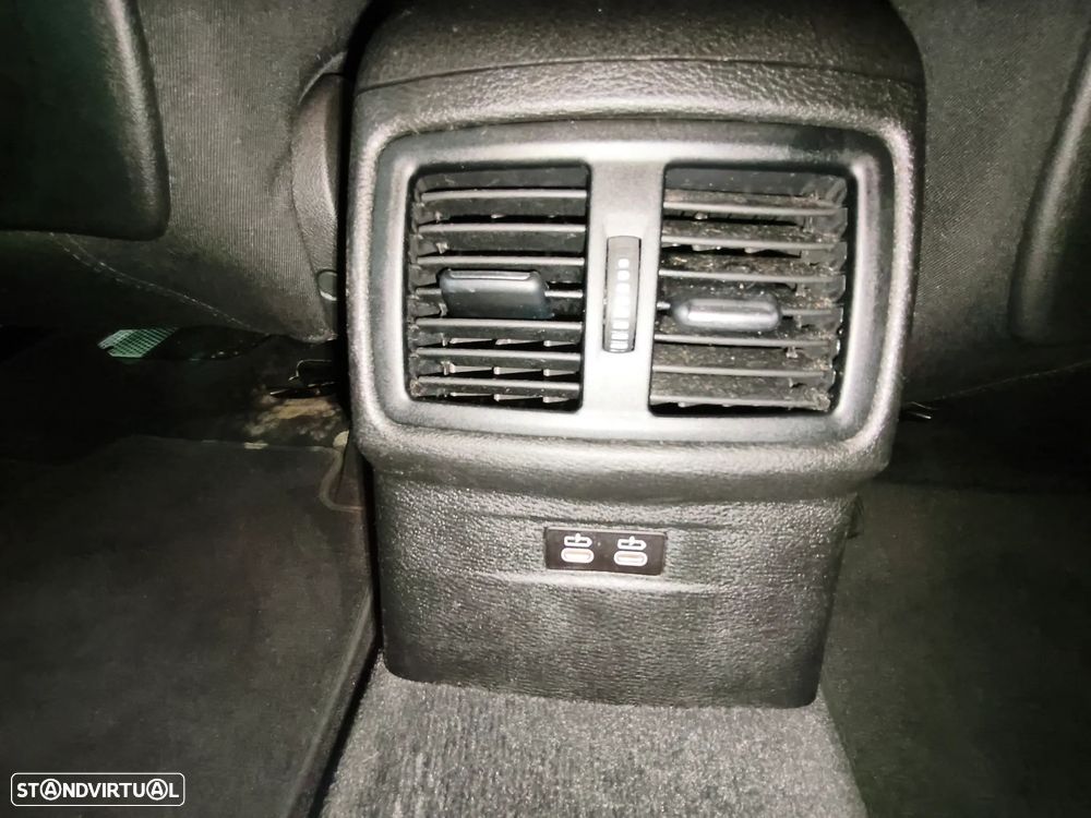 BMW X1 16 d sDrive Advantage - 31