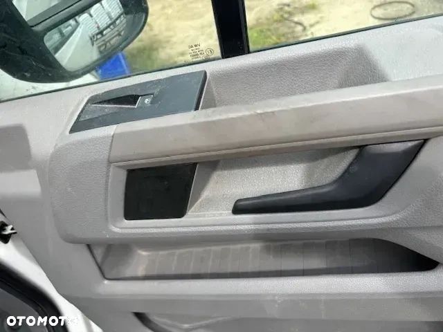 Volkswagen Crafter - 14